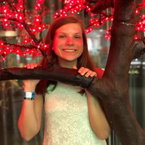 Meet your Posher, Lizzy